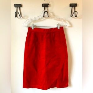 Vintage leather skirt, Carla New York, women’s 6, red mini/midi pencil skirt EUC